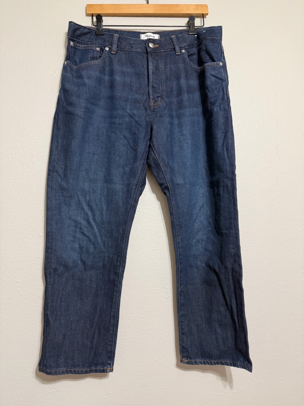 The Curvy Dean Easy Straight jean